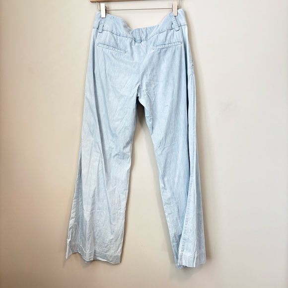 Alice + Olivia Light Blue Pleated Straight-Leg Pants - Picture 4 of 10